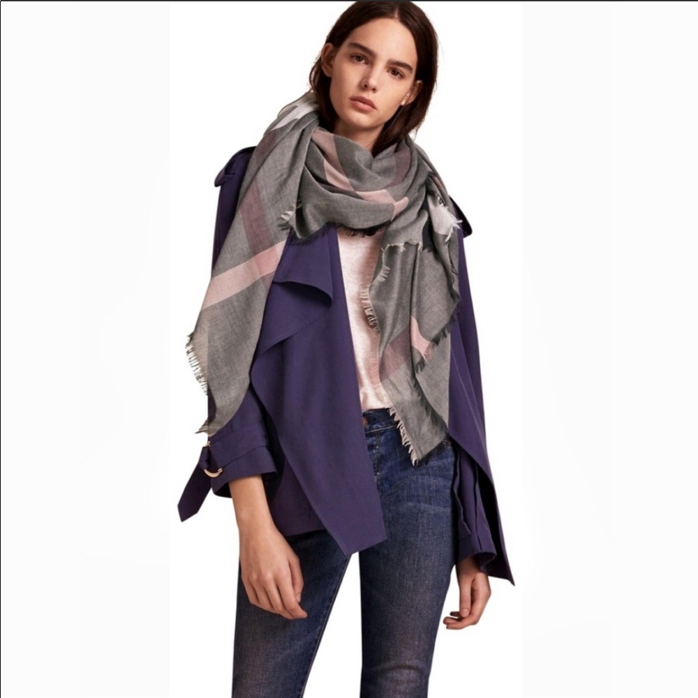 Burberry London scarf